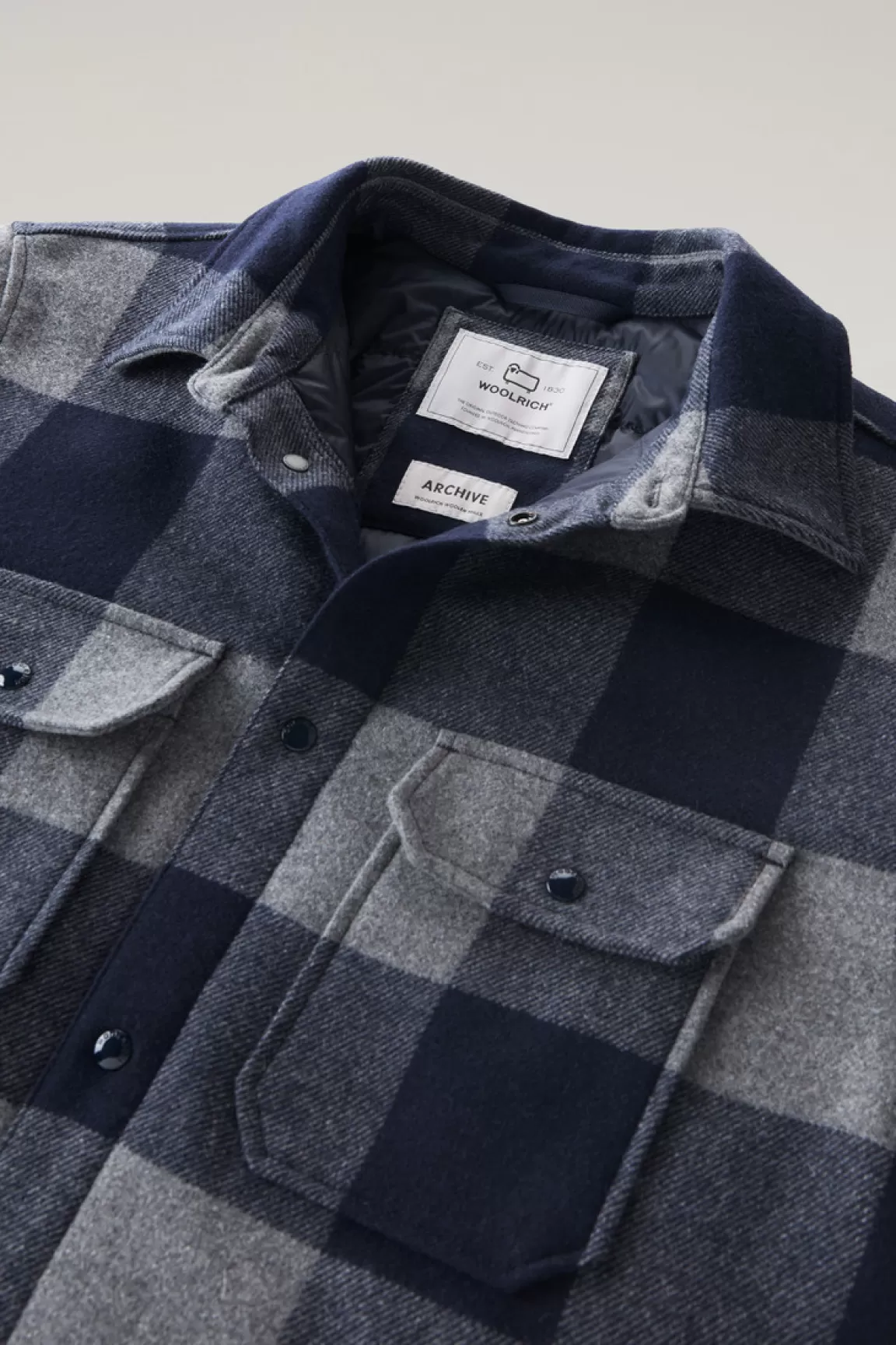 Uomo Woolrich Giacche a camicia | Giacche>Giacca A Camicia Imbottita Alaskan A Quadri In Misto Lana Italiana Riciclata