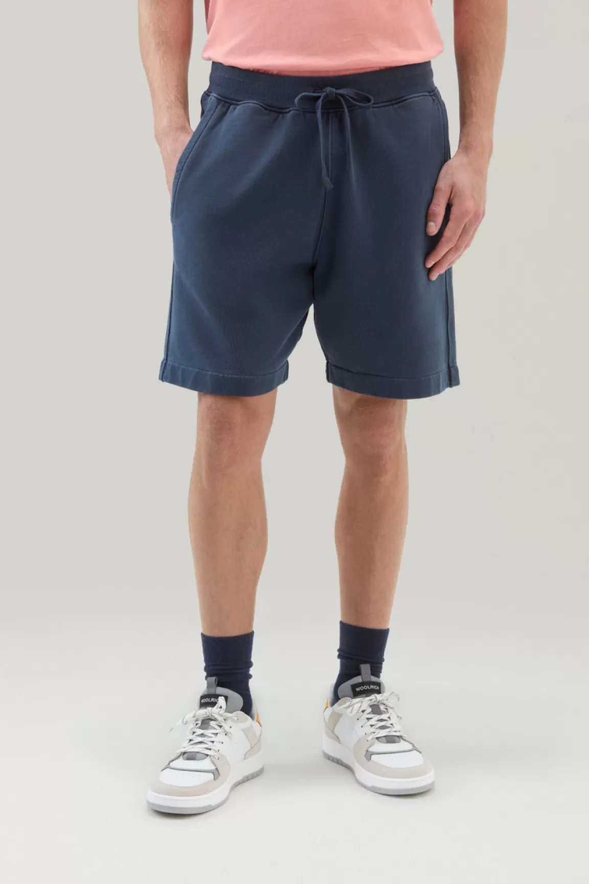 Uomo Woolrich Pantaloni e pantaloncini>Pantaloncini Sportivi Tinti In Capo In Puro Cotone Felpato