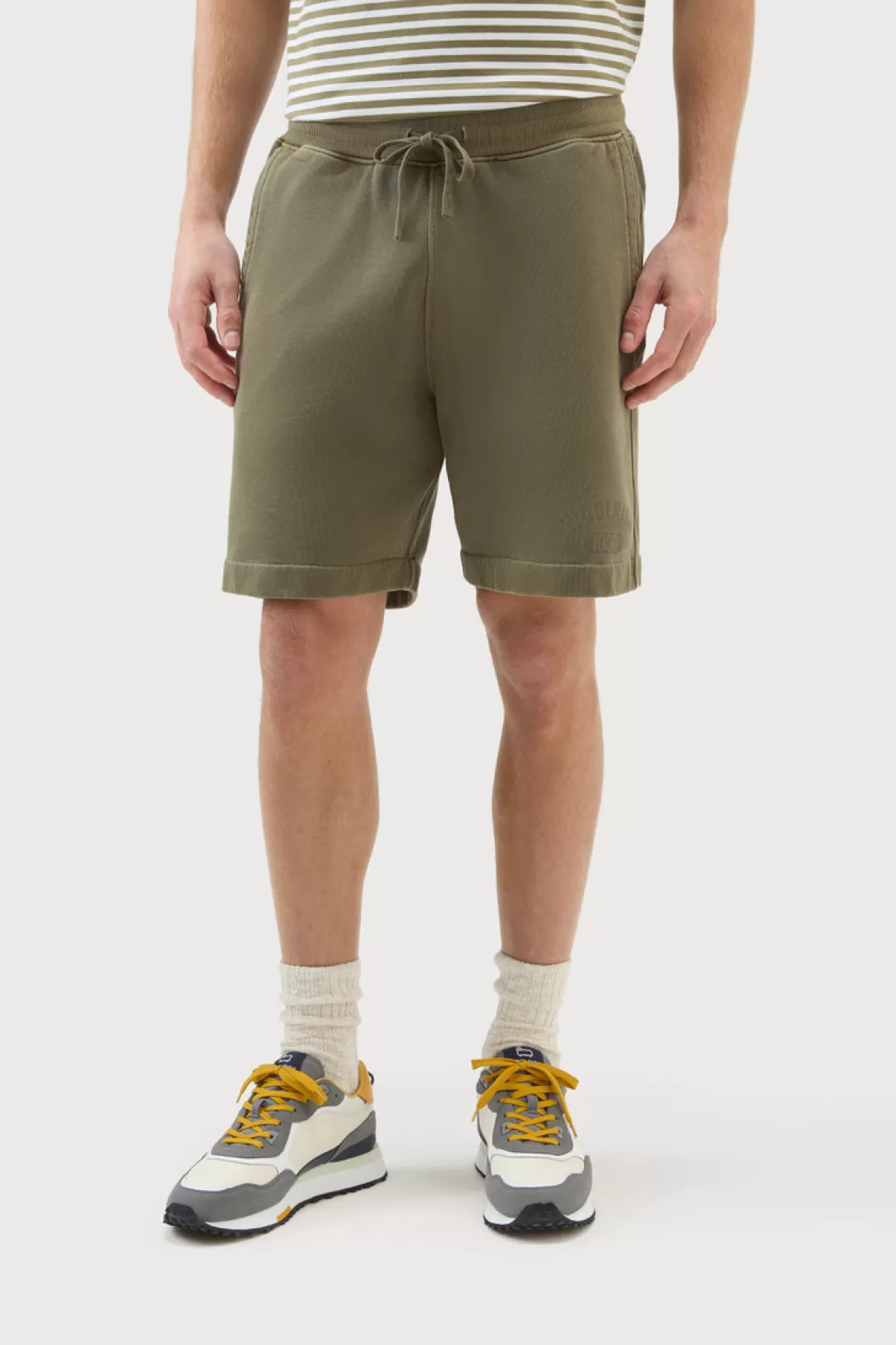Uomo Woolrich Pantaloni e pantaloncini>Pantaloncini Sportivi Tinti In Capo In Puro Cotone Felpato