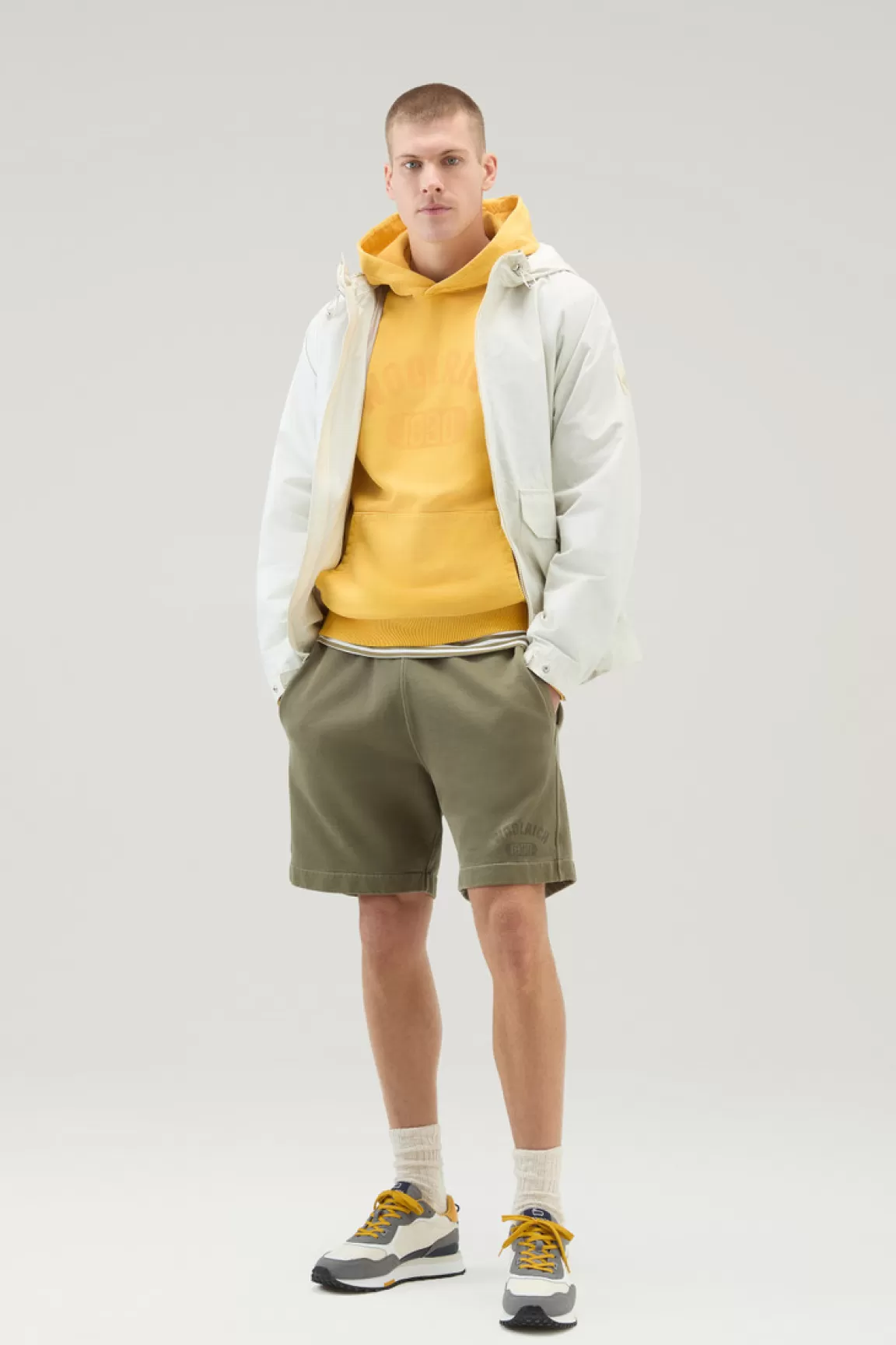 Uomo Woolrich Pantaloni e pantaloncini>Pantaloncini Sportivi Tinti In Capo In Puro Cotone Felpato
