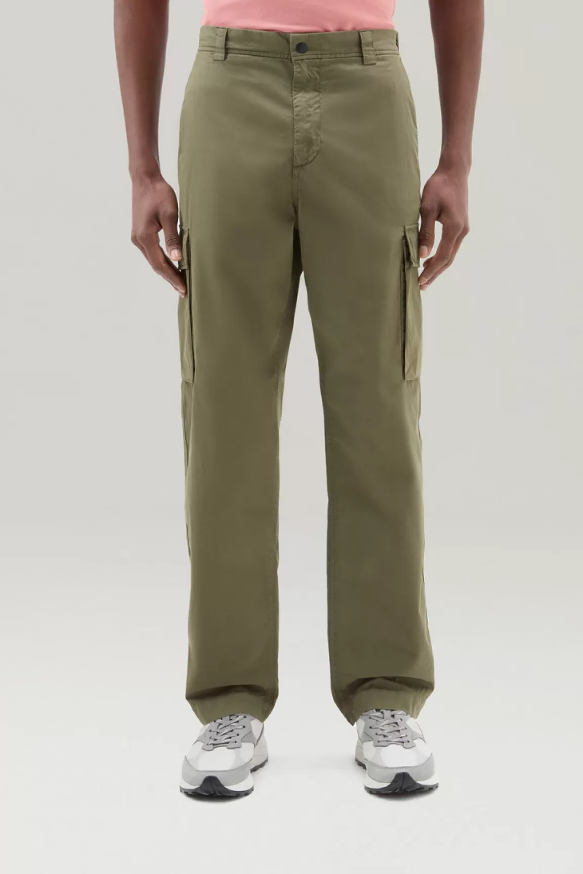 Uomo Woolrich Pantaloni e pantaloncini>Pantaloni Cargo Tinti In Capo In Gabardina Di Puro Cotone