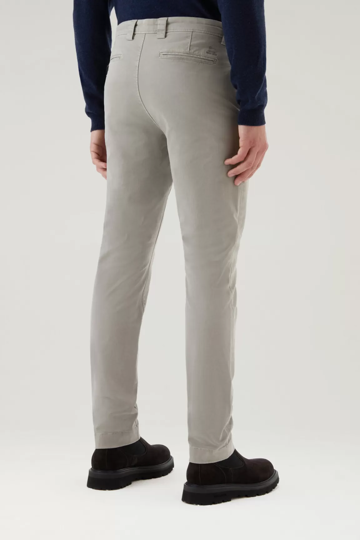 Uomo Woolrich Pantaloni e pantaloncini>Pantaloni Chino Tinti In Capo In Twill Di Cotone Elasticizzato