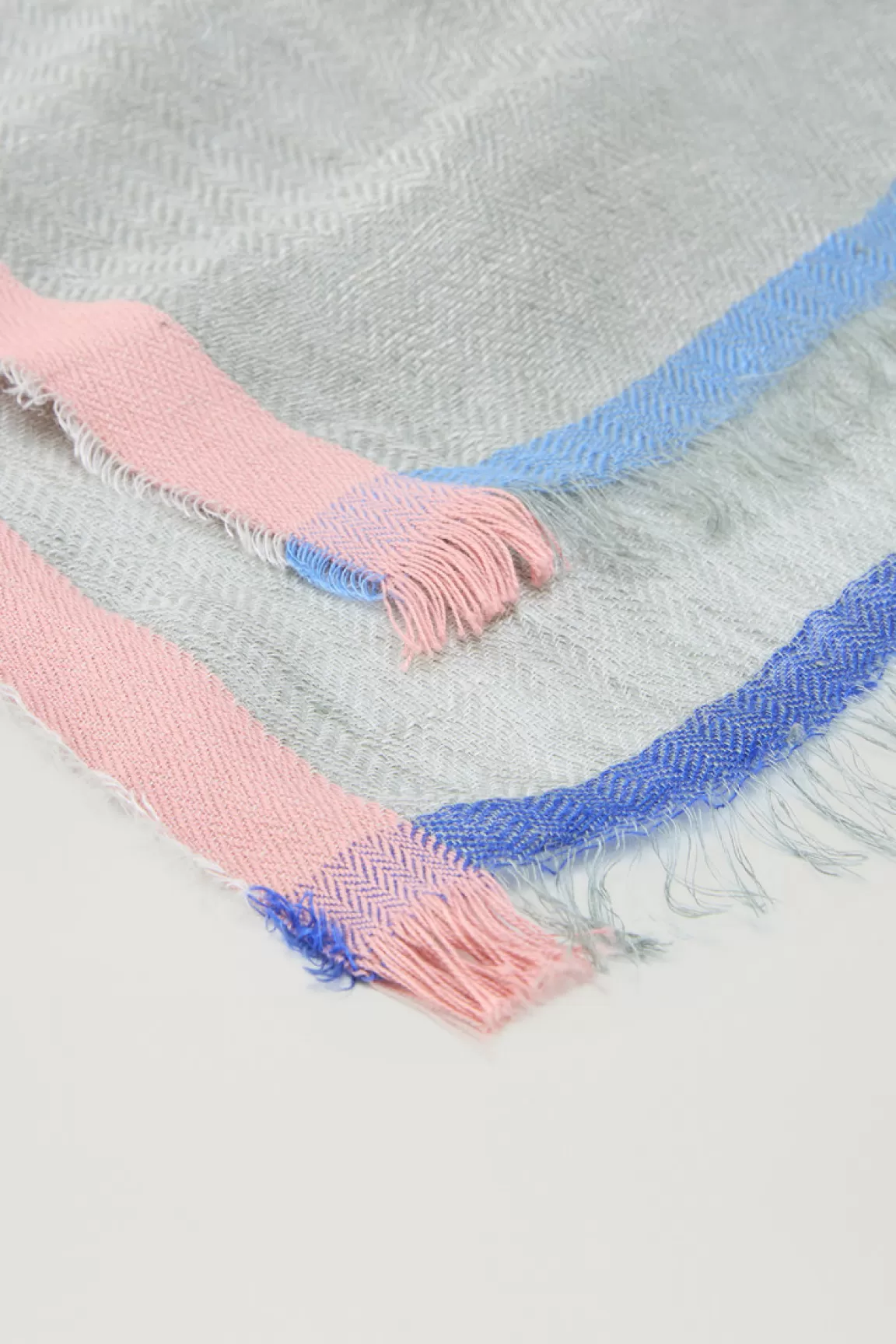 Donna Woolrich Sciarpe>Sciarpa In Misto Lino E Cotone Con Motivo Color Block
