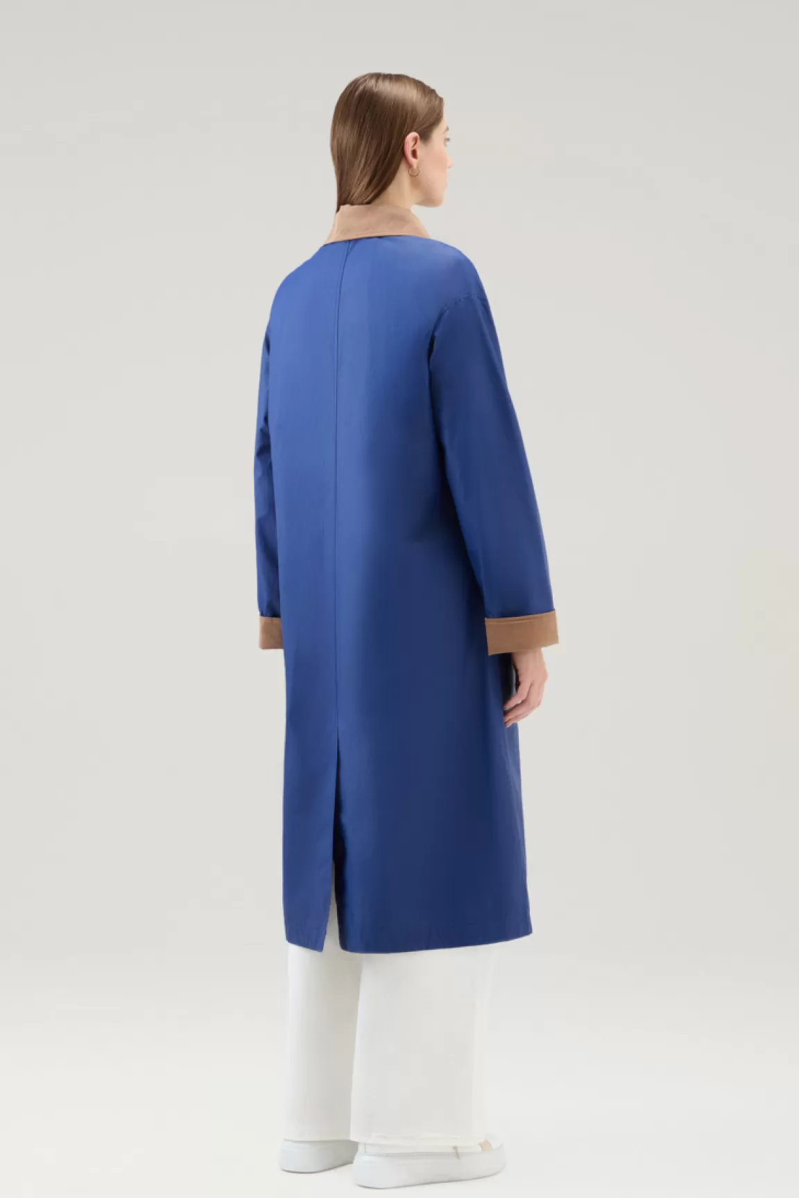 Donna Woolrich Cappotti>Trench Waxed In Misto Cotone E Nylon Con Colletto A Punta