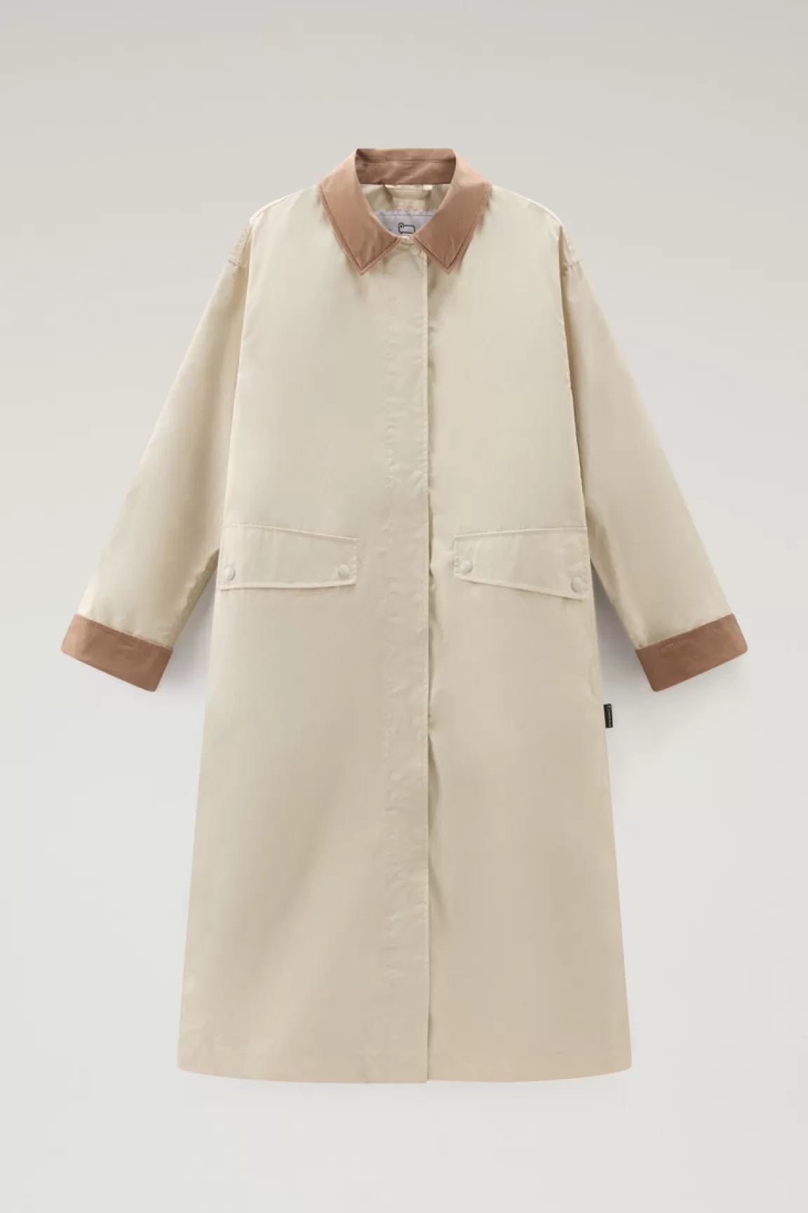 Donna Woolrich Cappotti>Trench Waxed In Misto Cotone E Nylon Con Colletto A Punta